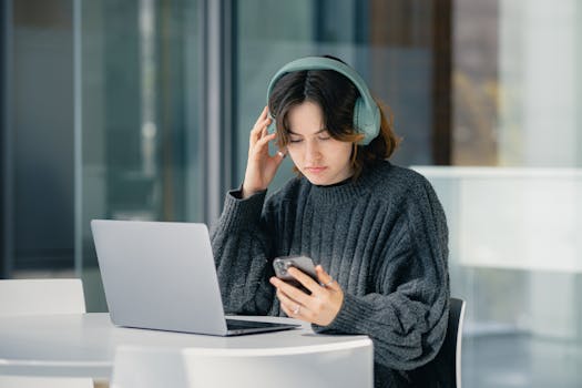 a young woman working in a cafe